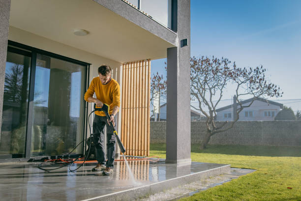 Houghton, MI  Pressure Washing Services Company